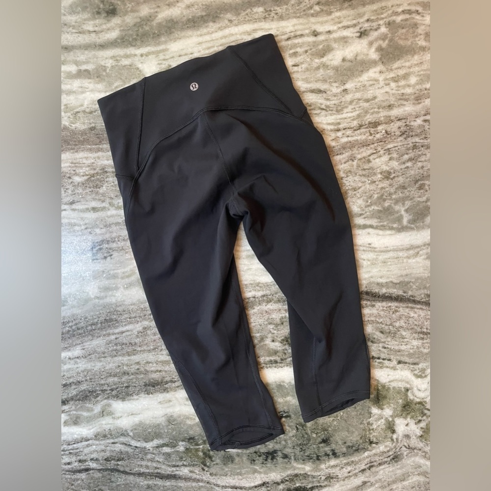 Lululemon Train Times Crop Legging Size 6